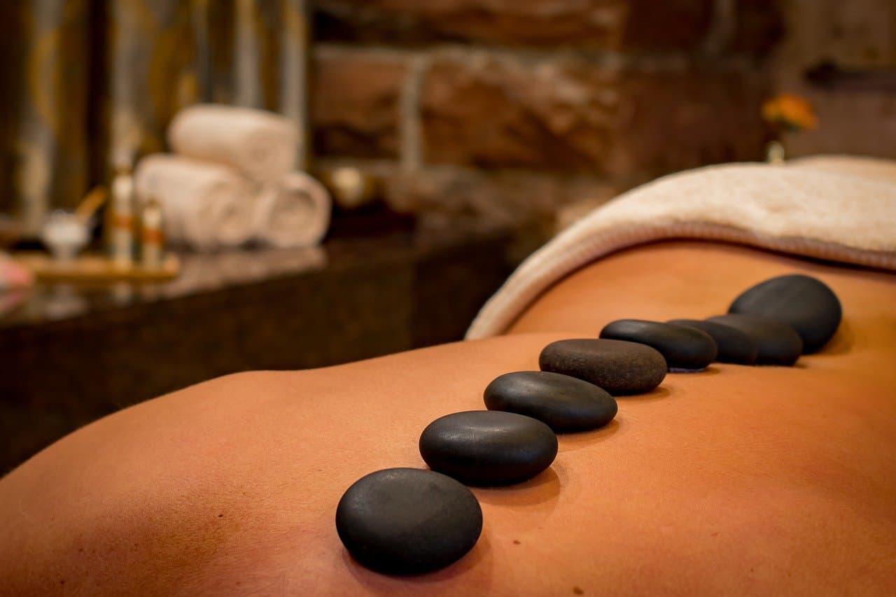 Hot Stone Massage in Dorsten – Entspannung und Wohlbefinden